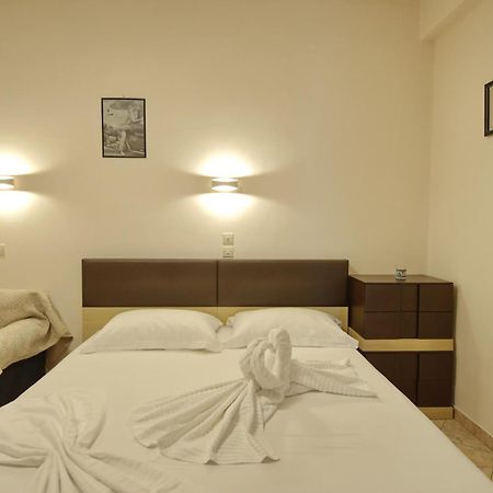 Studios Nelli Alonissos Patitiri  Ngoại thất bức ảnh