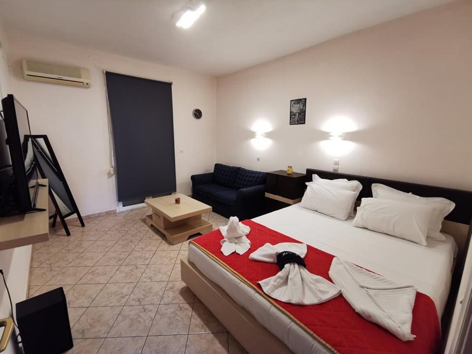 Studios Nelli Alonissos Patitiri  Ngoại thất bức ảnh