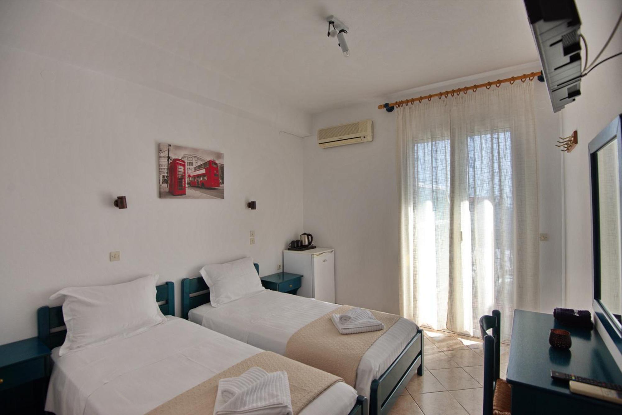 Studios Nelli Alonissos Patitiri  Ngoại thất bức ảnh