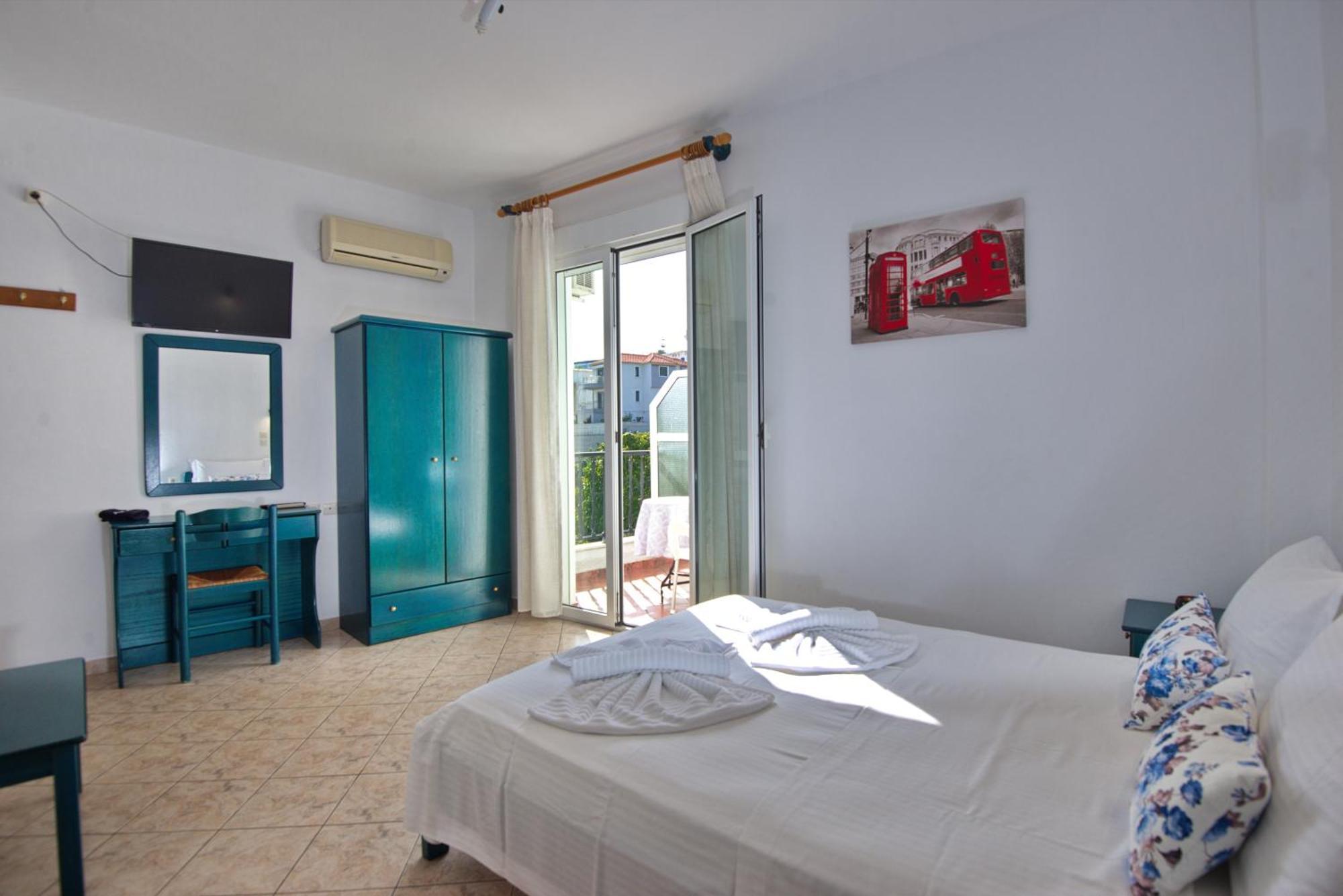 Studios Nelli Alonissos Patitiri  Ngoại thất bức ảnh