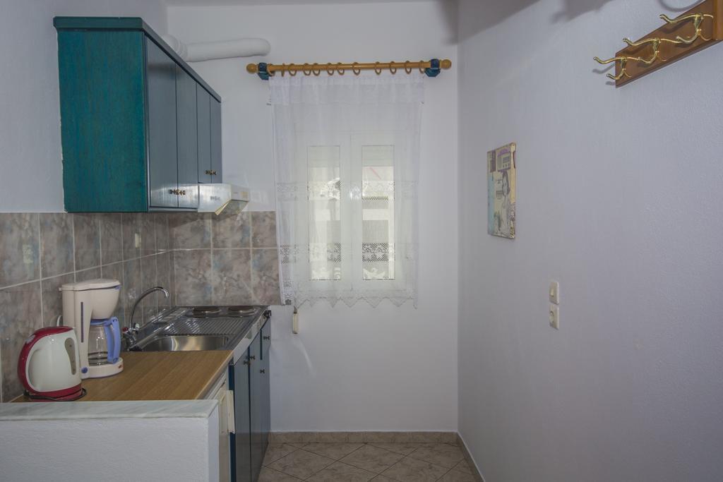 Studios Nelli Alonissos Patitiri  Ngoại thất bức ảnh