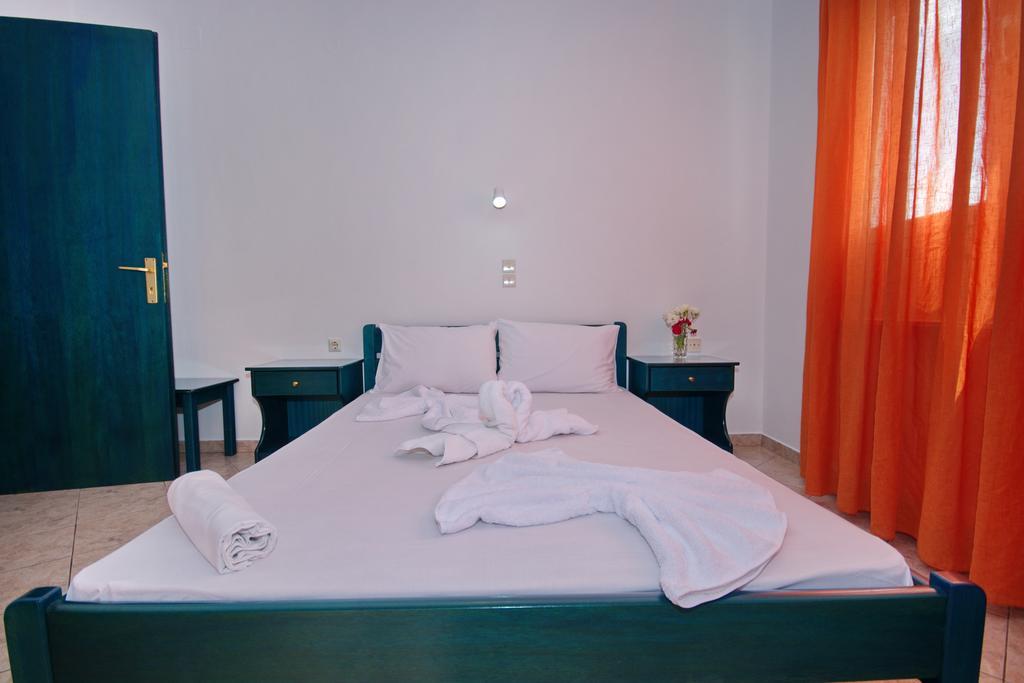 Studios Nelli Alonissos Patitiri  Ngoại thất bức ảnh